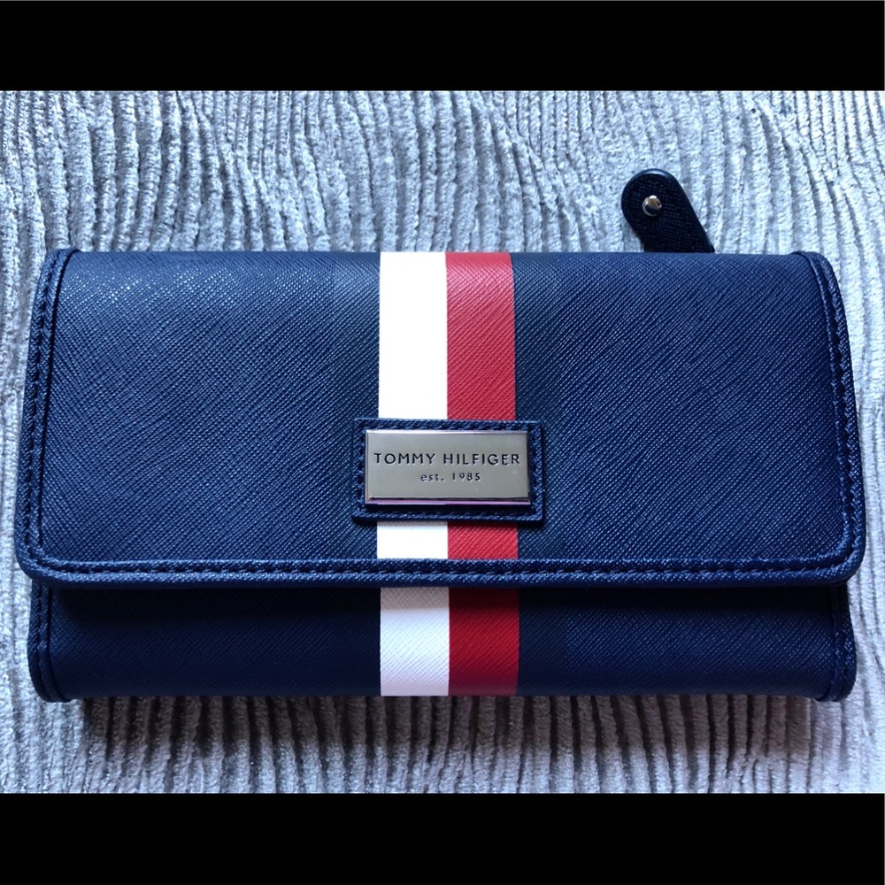 Tommy Hilfiger Wallet✨
